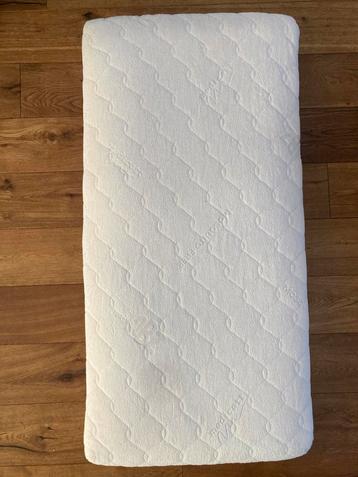 Matras - 135 cm lang - wit - Medicott - mosquitofree - ABZ beschikbaar voor biedingen