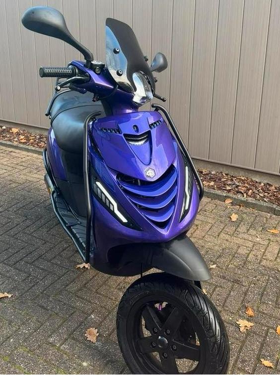 Piaggio Zip, Fietsen en Brommers, Scooters | Piaggio, Gebruikt, Zip, Maximaal 45 km/u, Benzine, Ophalen