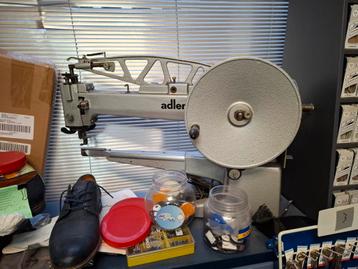 Professionele Naaimachine - Overcompleet beschikbaar voor biedingen