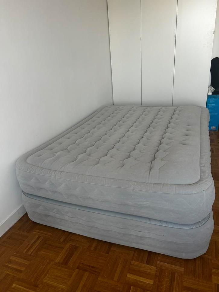Tweepersoons Intex Supreme Airflow luchtbed, Huis en Inrichting, Slaapkamer | Matrassen en Bedbodems, Zo goed als nieuw, Tweepersoons