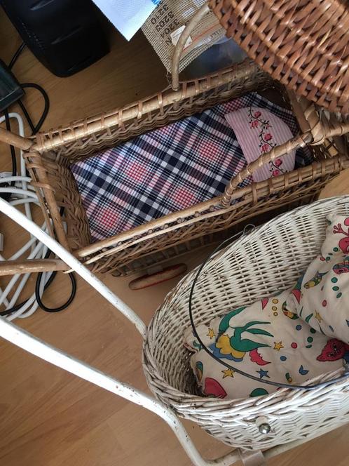 Rieten poppen wagentjes met rieten tasje., Verzamelen, Retro, Overige typen