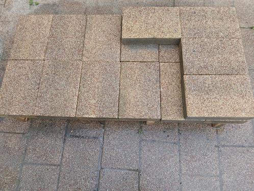 55 m2 stenen kleurvast 30x20x6 op pallets gestapeld, Tuin en Terras, Tegels en Klinkers, Gebruikt, Klinkers, Beton, 10 m² of meer
