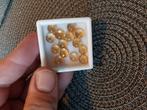 Doosje met goud gele citrien cabochons, Sieraden, Tassen en Uiterlijk, Edelstenen, Ophalen of Verzenden, Zo goed als nieuw