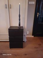 Nachtkastjes 2x, Huis en Inrichting, Kasten | Ladekasten, Ophalen, 50 tot 100 cm, Zo goed als nieuw, 3 of 4 laden