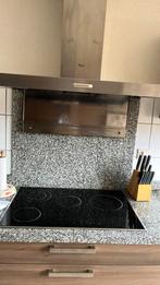 GRATIS kapotte afzuigkap en werkende keramische kookplaat, Ophalen, Gebruikt, Inbouw, Motor