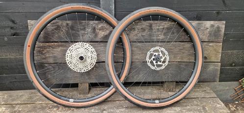 Newmen gravel wielen. 100km oud., Fietsen en Brommers, Fietsonderdelen, Zo goed als nieuw, Racefiets, Wiel, Ophalen