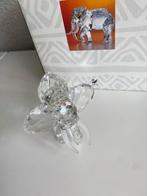 Swarovski jaarstukken Olifant + leeuw, Verzamelen, Swarovski, Ophalen, Zo goed als nieuw, Figuurtje