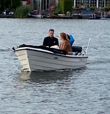 Chaloupe 430 boot / Sloep met Suzuki 9.9 PK beschikbaar voor biedingen