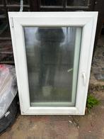 PVC Rehau-Euro 70 raam wit, Doe-het-zelf en Verbouw, Kozijnen en Schuifpuien, Kunststof, Gebruikt, Raamkozijn, Inclusief glas