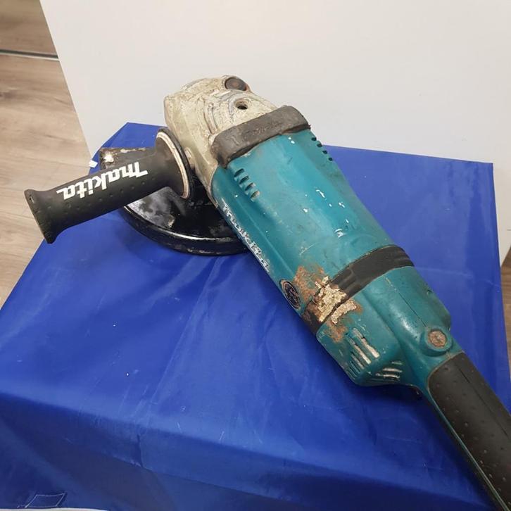 Makita GA9030R Haakse Slijper 2400 Watt, Doe-het-zelf en Verbouw, Gereedschap | Slijpmachines, Gebruikt, Werkbankslijpmachine
