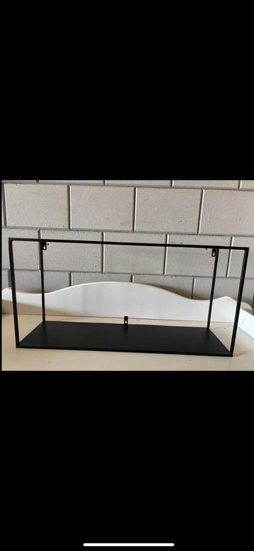 Zwarte Wandplank Metaal beschikbaar voor biedingen