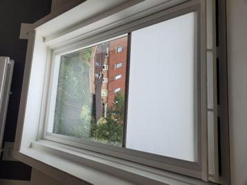 2x Velux inbouw rolgordijn GGL 3 wit beschikbaar voor biedingen