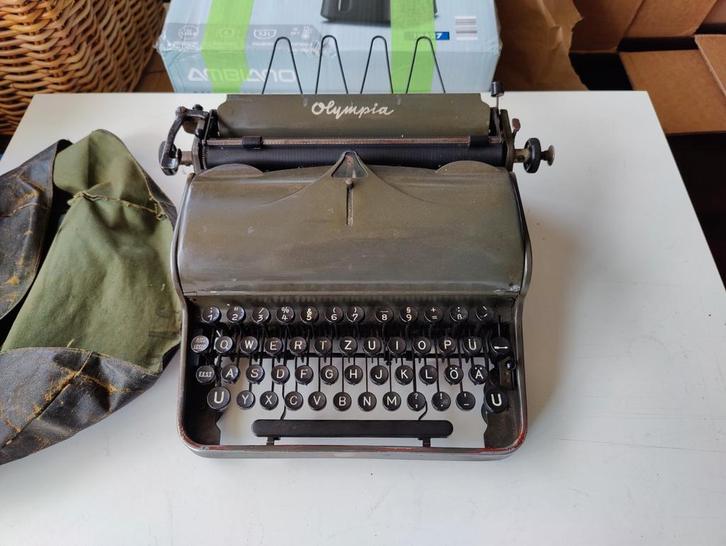 Olympia Robust Wehrmacht, Diversen, Typemachines, Zo goed als nieuw, Ophalen of Verzenden