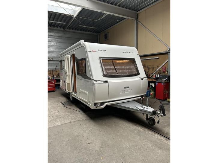 Eriba Nova GL 465 GL Winnerline Mover Luifel, Caravans en Kamperen, Caravans, Bedrijf, tot en met 4, 1250 - 1500 kg, Rondzit, Eriba