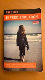 Je verdiende loon - Anne Holt, Boeken, Ophalen of Verzenden, Zo goed als nieuw