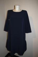 Ladress by Simone donker blauwe jurk onderkant uitloop S, Kleding | Dames, Knielengte, Maat 36 (S), LaDress, Gedragen