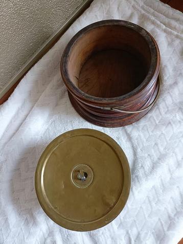 Oude antieke Stoof beschikbaar voor biedingen