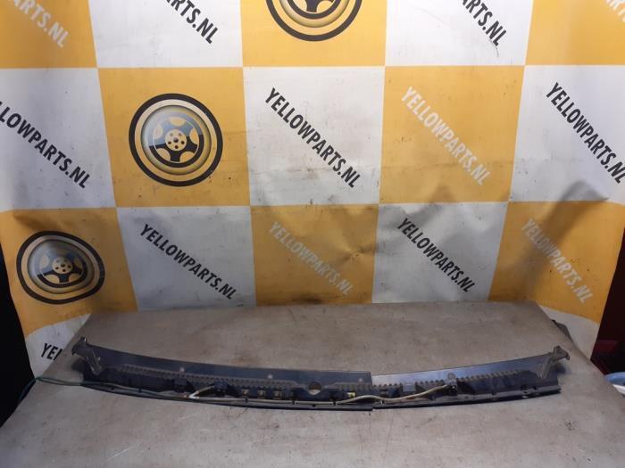 Paravent van een Suzuki Vitara, Auto-onderdelen, Carrosserie en Plaatwerk, Suzuki, Gebruikt, 3 maanden garantie, Ophalen of Verzenden