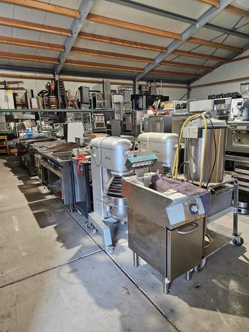 400m2 Diverse A kwaliteit  Horeca Apparatuur  beschikbaar voor biedingen
