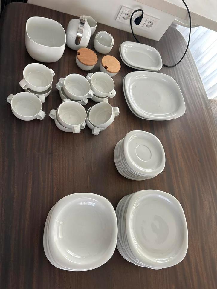 Rosenthal Studio-Linie Polygon Servies 9/10 persoons, Huis en Inrichting, Keuken | Servies, Zo goed als nieuw, Compleet servies