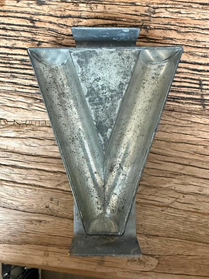 Oude Chocoladeletter V Mal, Diversen, Sinterklaas, Gebruikt, Ophalen of Verzenden