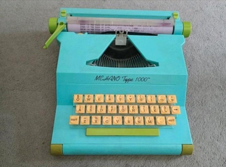 Kinder Speelgoed Typmachine Werkend met lint!, Diversen, Typemachines, Zo goed als nieuw, Ophalen of Verzenden