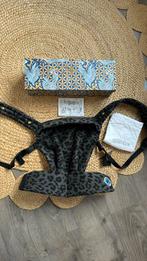 Artipoppe draagzak leopard grey, Kinderen en Baby's, Babydragers en Draagdoeken, Overige merken, Buik of Rug, Ophalen of Verzenden