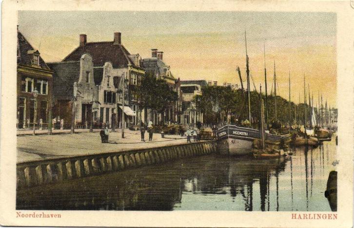 Noorderhaven - Harlingen - volk boot - 1917 gelopen, Verzamelen, Ansichtkaarten | Nederland, Ongelopen, Friesland, Voor 1920, Ophalen of Verzenden
