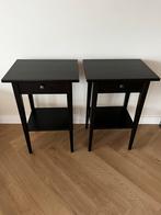 IKEA HEMNES bruin/zwart nachtkastjes ( sidetable), Huis en Inrichting, Slaapkamer | Nachtkastjes, Ophalen, Zo goed als nieuw, Hout