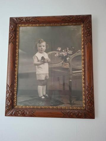 Schitterende antieke foto's in antieke eiken lijsten beschikbaar voor biedingen