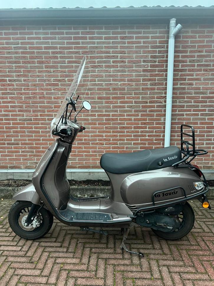 La Souris Sourini 25km/u - Weinig KM!, Fietsen en Brommers, Snorfietsen en Snorscooters, Gebruikt, Overige merken, Benzine, Ophalen