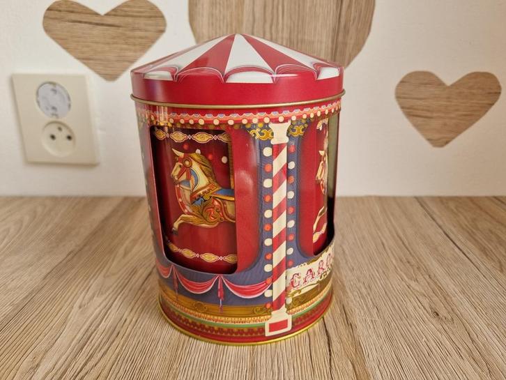 Mooi rood Kerstmis Blik Draaimolen - Carousel met Muziek, Verzamelen, Blikken, Gebruikt, Overige, Overige merken, Verzenden