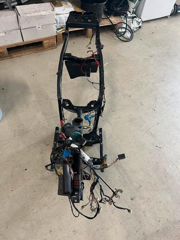 Gilera runner frame met snor kenteken zonder wok beschikbaar voor biedingen