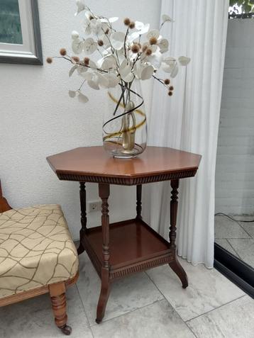 James Schoolbred Antique Arts & Crafts Octagonal Occasional  beschikbaar voor biedingen