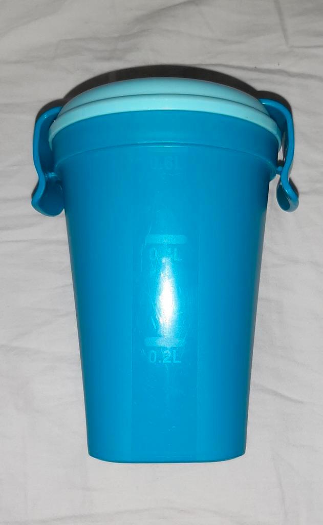 CURVER Blauwe Voedselcontainer beker yoghurt soep - 0.6L, Huis en Inrichting, Keuken | Keukenbenodigdheden, Ophalen of Verzenden