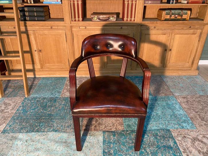 Prachtige Engelse Chesterfield bureaustoel roodbruin, Huis en Inrichting, Bureaustoelen, Gebruikt, Ophalen of Verzenden