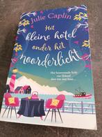 Het kleine hotel onder het noorderlicht van Julie Caplin, Ophalen of Verzenden, Zo goed als nieuw