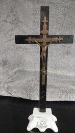 kruisbeeld regout, Gebruikt, Ophalen of Verzenden, Christendom | Katholiek, Beeld(je)