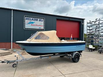 Nette sloep(lago amore 495) compleet met motor en trailer beschikbaar voor biedingen