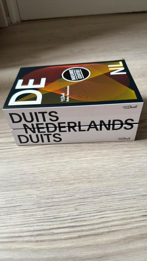 J.V. Zambon - Van Dale Pocketwoordenboek Duits-Nederlands, Boeken, Woordenboeken, Zo goed als nieuw, Duits, Van Dale, Ophalen