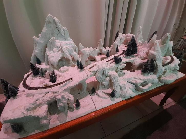 Kerstmanquette met Fleischmann Treinset - Zelfgemaakt, Hobby en Vrije tijd, Modeltreinen | H0, Gebruikt, Treinset, Gelijkstroom