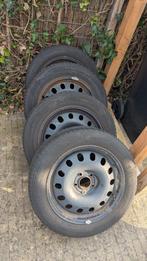 Winterbanden op stalen velgen 16 inch, Ophalen, Gebruikt