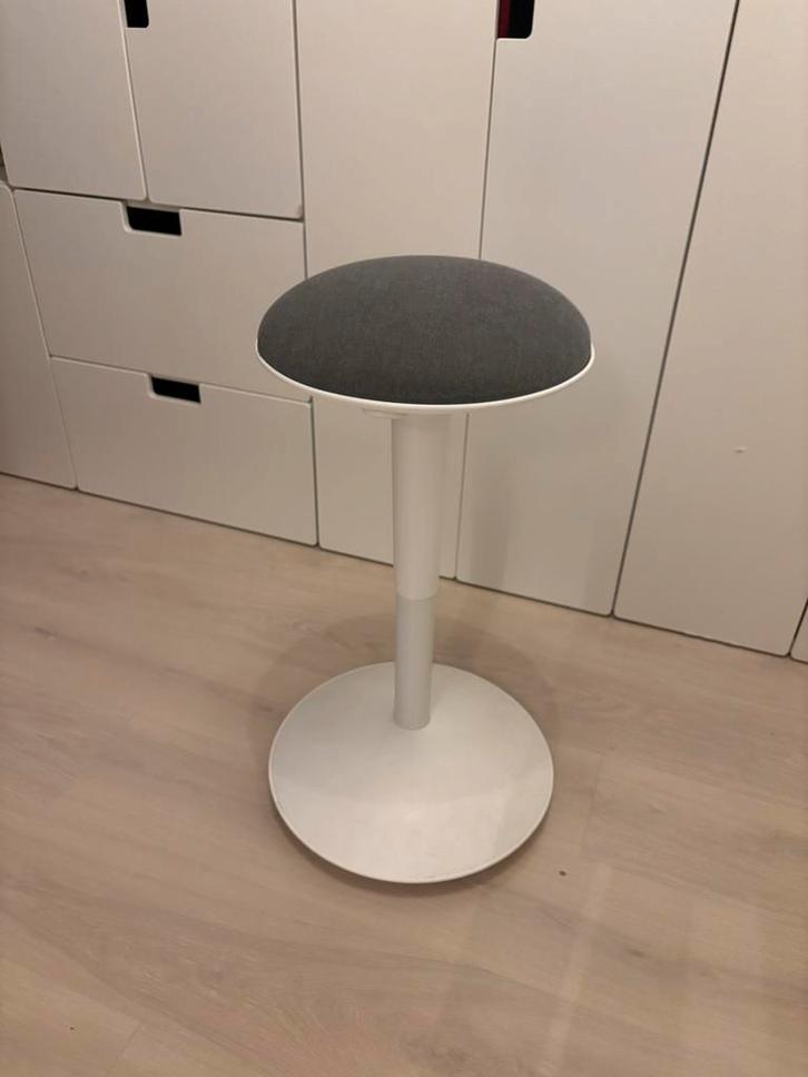 IKEA Wiebelkruk / Zit-Sta Kruk, Huis en Inrichting, Krukjes, Gebruikt, Kunststof, In hoogte verstelbaar, Ophalen