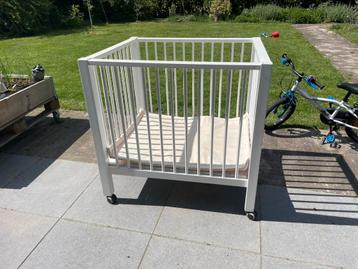 Bopita box op wieltjes in hoogte verstelbaar en opvang-proof beschikbaar voor biedingen