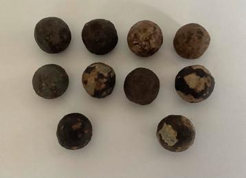 10 MUSKETKOGELS beschikbaar voor biedingen