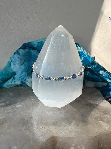 Kyaniet zilver beschermt intuïtie hoge trilling uniek magie beschikbaar voor biedingen