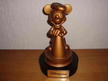 Disney Mickey Mouse beeldje uit Parijs. beschikbaar voor biedingen