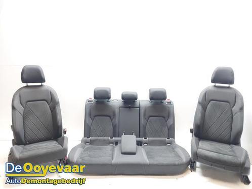 Bekleding Set (compleet) van een Volkswagen Golf (Golf 20-), Auto-onderdelen, Interieur en Bekleding, Volkswagen, Gebruikt, 3 maanden garantie
