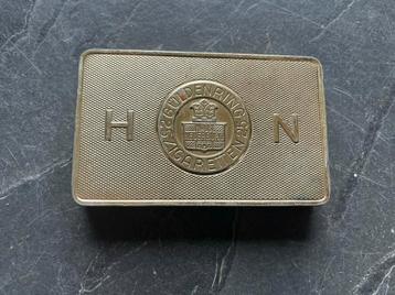 Duits sigarettenblikje beschikbaar voor biedingen