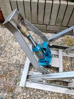 Rvs motorlift, Motoren, Ophalen